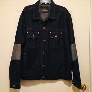 GUESS men’s navy denim jacket. XL